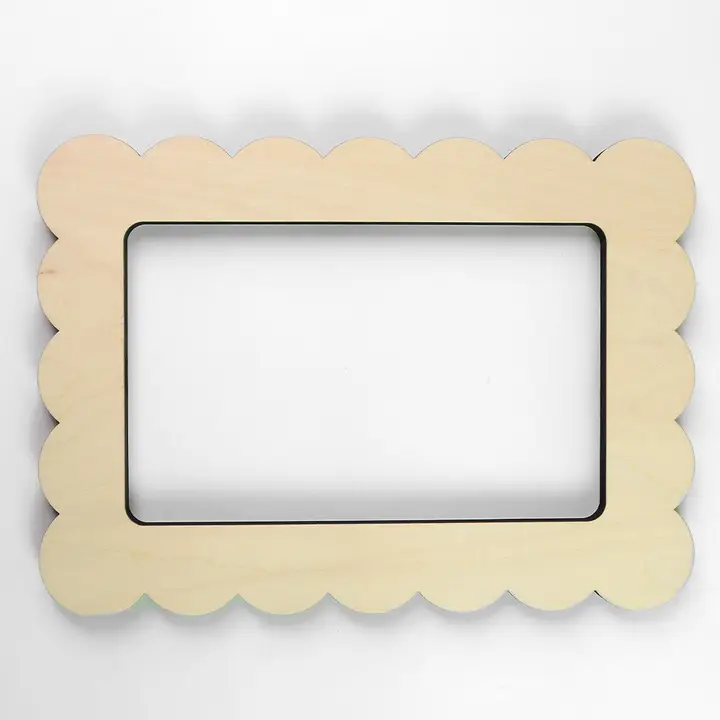Medium Scallop Rectangle Stretcher Frame